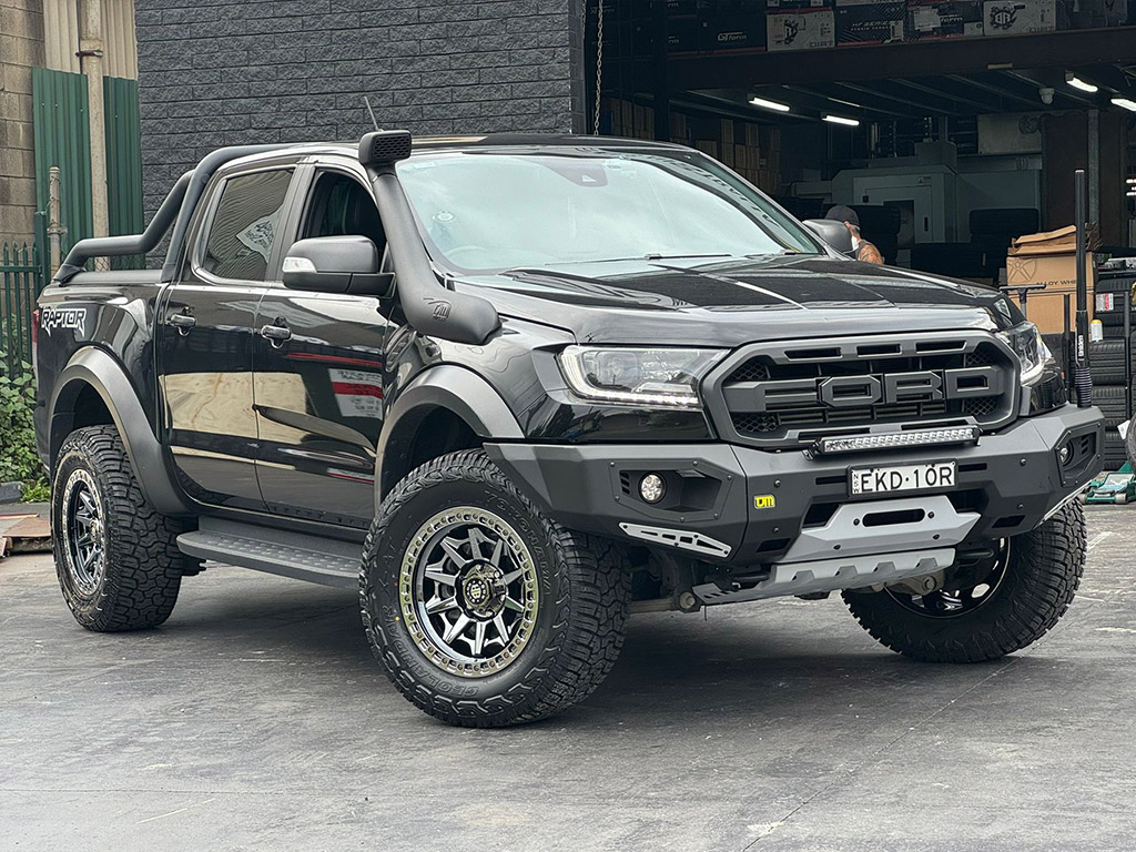 Ford Raptor | Black Rock Cage Black Chrome Wheels